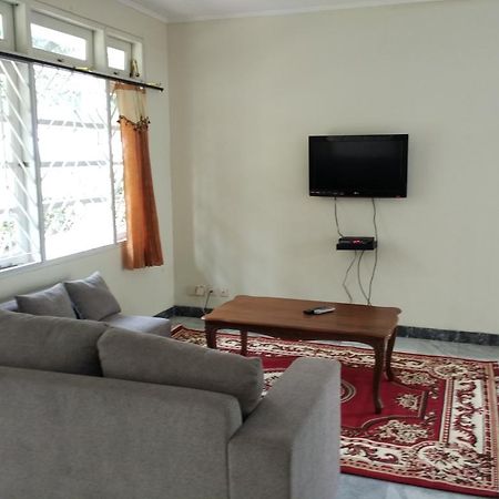 Villa Sabrina Bumi Ciherang Panjaweujan Esterno foto