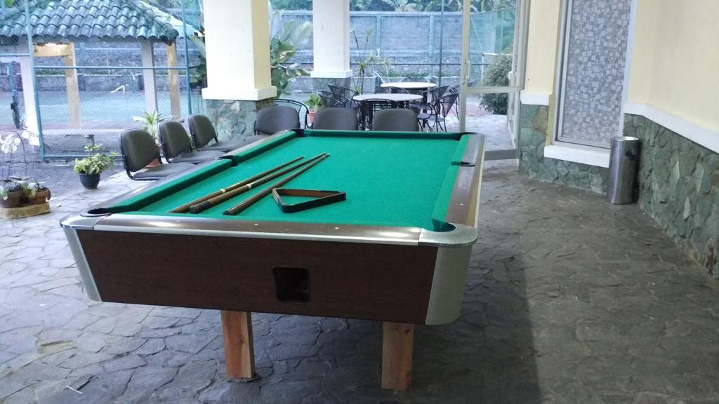 Villa Sabrina Bumi Ciherang Panjaweujan Esterno foto
