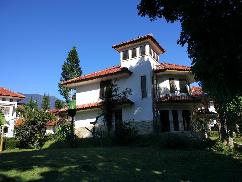 Villa Sabrina Bumi Ciherang Panjaweujan Esterno foto