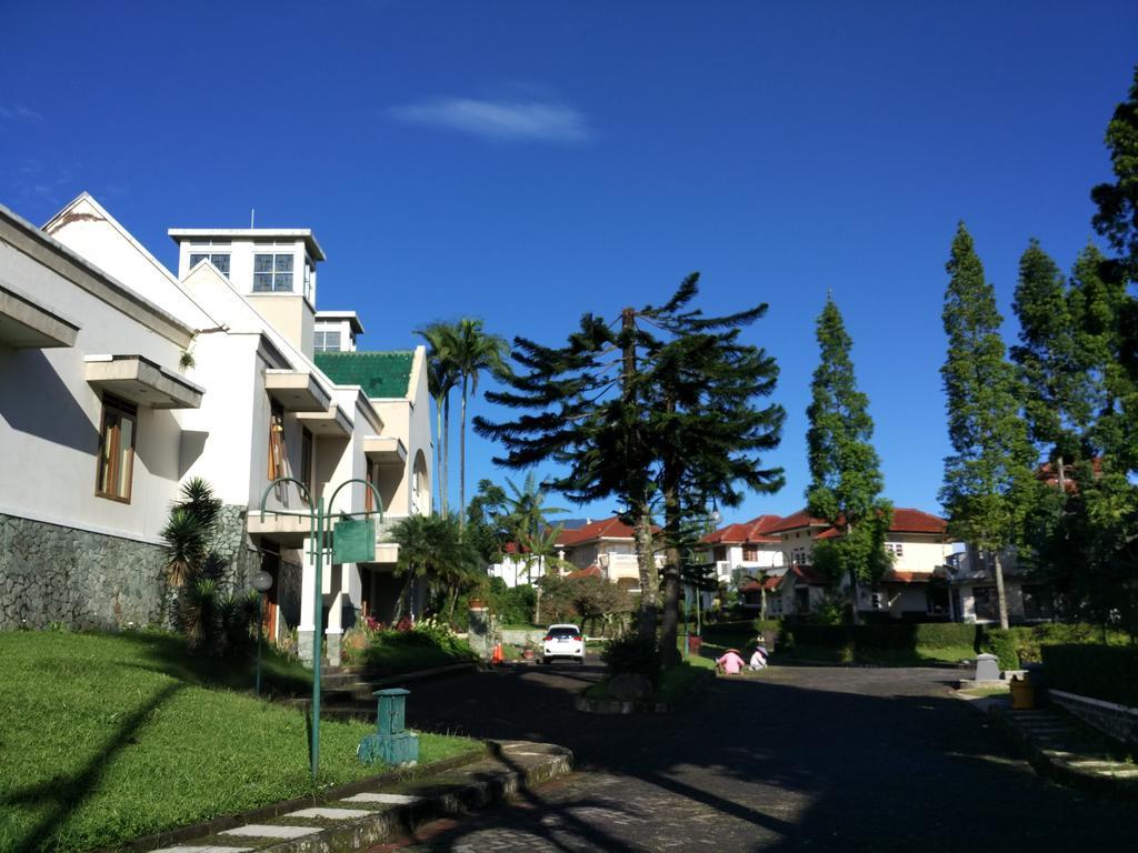 Villa Sabrina Bumi Ciherang Panjaweujan Esterno foto
